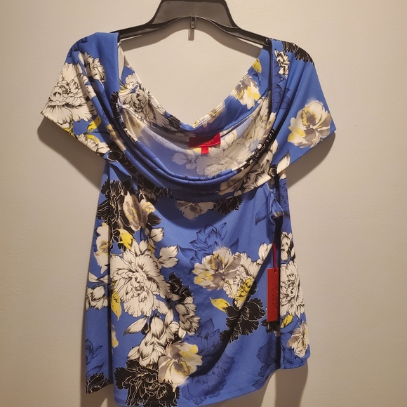 Off shoulder top - Picture 2 of 4